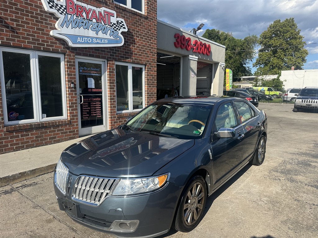 2012 Lincoln MKZ Base