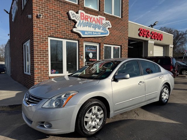 2010 Nissan Altima Base's photo