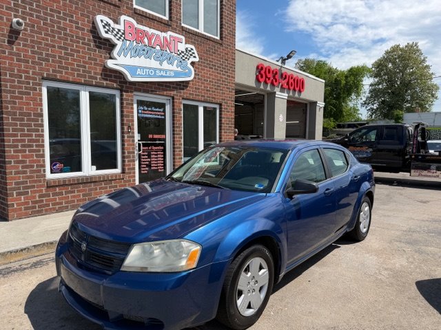 2009 Dodge Avenger SE's photo