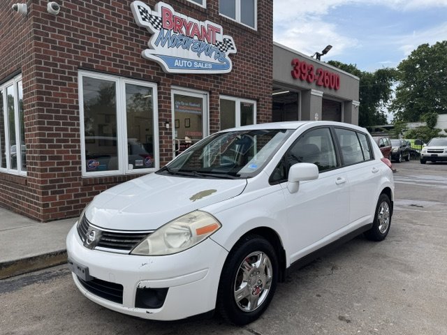 2009 Nissan Versa 1.8 S Auto's photo