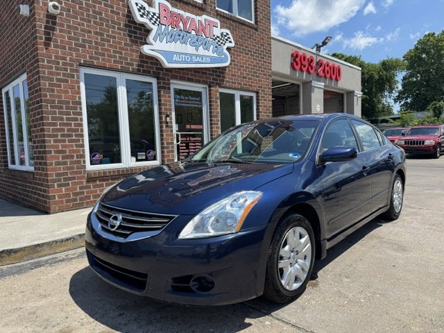 2010 Nissan Altima's photo