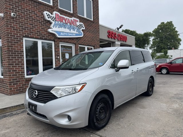 2016 Nissan Quest S's photo
