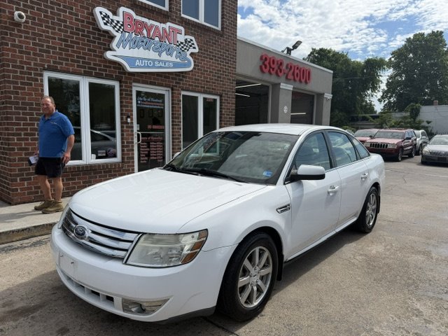 2008 Ford Taurus SEL's photo