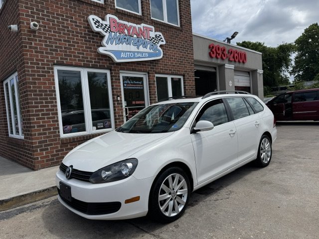 2010 Volkswagen Jetta SportWagen SE 6AT's photo